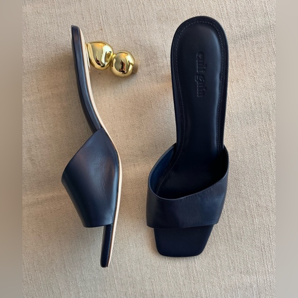 Cult Gaia Gigi Slide Sandal in Navy & Gold - Picture 5 of 10